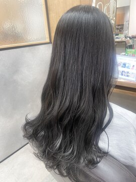 カイノ なんばエキカン店(KAINO) 柔らかく揺れるダークカラー♪