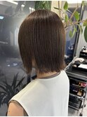 髪質改善トリートメントグレージュ切りっぱなしショートボブ