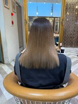 ロンドアベニール 北千住(Lond avenir)&nbsp;オリーブグレー/韓国風巻き/レイヤーカット/髪質改善/縮毛矯正