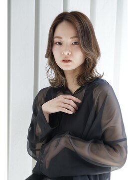 エアー 大阪(AIR) 【AIR大阪】栃本優美　肩ラインそとはねミディ