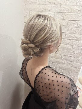ヘアセットクラン リリー 東梅田店(hair set Clan lily) きれいめアップ