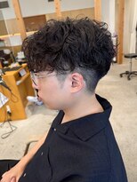ヌークバイラヴェスト 四日市(neuk by lovest)&nbsp;【neuk服部】リバースセンターパートスパイラルパーマ
