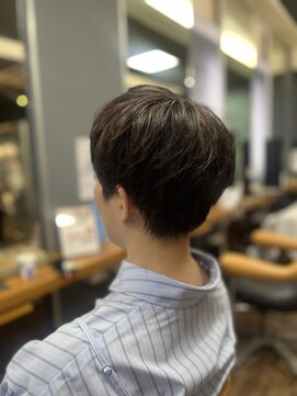 リッツファミリーズ ニコ本原店(RIT FAMILY Z) オン眉で可愛く　マニッシュベリーショート