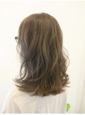 アッシュベージュ×ミディアム