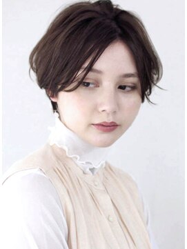 サーカス バイ ビュートリアム 青山(CIRCUS by BEAUTRIUM) 前髪長め　大人可愛い　マッシュショート　ショートヘア