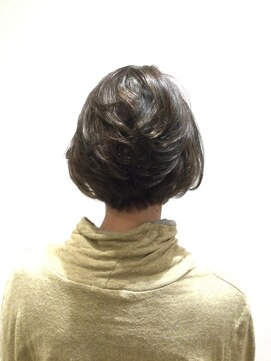 ヘア アンド フェイス トコ(Hair&Face toco) 【秋冬ハイライト】前下がりグラボブ