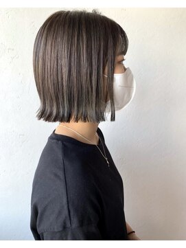 ディコ(Dico) 切りっぱなしボブ×ブルー味強めなグレージュ