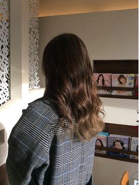 ヘアメイク スプラッシュ(Hair Make Splash) 透明感ロング