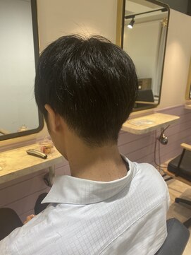 ネオリーブエクラ 上野御徒町店(Neolive eclat) スーツでもキマるスタイル