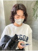 くるくる　ミディアムパーマ　スパイラルパーマ　暗髪