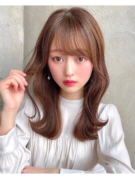 プラチナ(PLATINA) くびれヘア/韓国/透け感/くすみカラー/ロング/ベージュカラー