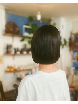 ホリデイ(HOLIDAY) 似合わせカット/髪質改善/切りっぱなしボブ