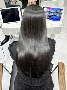 エレリー 栄店(EleRe) EleRe 栄/名古屋/髪質改善/縮毛矯正/カラー/レイヤーカット