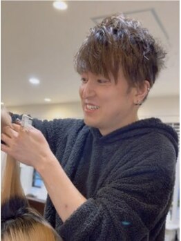 アステリア(asteria)の写真/ヘアケアマイスターの資格を持つスタイリストや経験豊富なスタイリストが在籍♪皆様のなりたいを叶えます