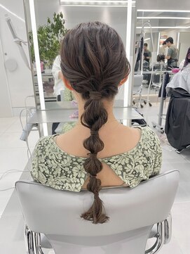 アールプラス 新宿(ar+) 【ヘアセット/新宿/新宿三丁目/ヘアアレンジ】