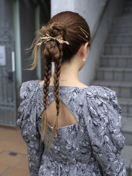 ヘアアレンジメント ボガスティーズ 溝の口店(Hair arrangement Vogusty's)の写真/オールシーズン対応OK♪ブライダル、結婚式二次会、体育祭、文化祭、卒業式、…服装に合わせたSTYLEを◎
