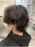 ダークアッシュニュアンスパーマ韓国マッシュベリーショート