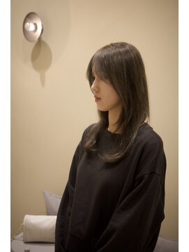 ヘアーデザイン ディードット ウル(D. ulu) <加藤 祐斗>オリーブベージュ