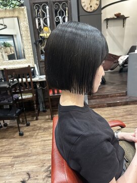 シュープ アニュー ラスパ太田川店(SHOOP anyu) ぱつっとボブ