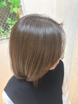 ロマンヤカタ ファース(ROMAN YAKATA fars) 透明感オリーブグレージュ　上窪 2/24