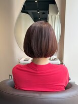 アネ(annee) 白髪ぼかしピンクブラウン×艶ミニボブ