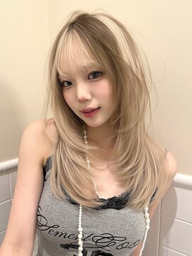 ベル 新宿(Belle) 10代20代抜きっぱなしブロンドローライトカラーハッシュカット