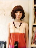 レトロな雰囲気が似合う毛先にパーマでドール風なイメージに