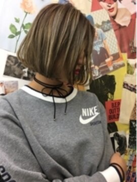 トロニー(TLONY) TLONY渋谷hori ミニボブハイライト