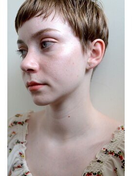 ミラバイグリーン(Mira by green) 似合わせカット×ベージュカラー【簡単スタイリング】