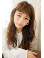 アイビー(Ivy)&nbsp;柔らかいウェーブの外国人風スタイル