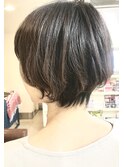 束感ショートボブ