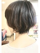 ヘアアンドメイクフリッシュ(HAIR&MAKE FRISCH) 束感ショートボブ