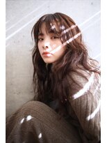 ファム(FAM)&nbsp;シースルーバング×ウェーブロング アースカラー　ワイドバング