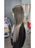バレイヤージュ　グレーからシルバーエクステで