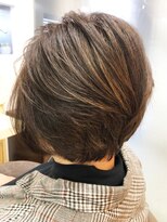 アルファ インタラクティブ エム フラワー(ALUFA interactive.M Flower)&nbsp;大人3Dカラー☆柔らかくまとまる上品ショートボブ