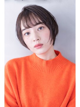 テイラー(Taylor) ［Taylor］☆大宮　フォギーベージュ×シンプルショート