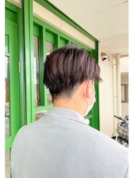 ネバーランド(NEVERLAND) 刈り上げ高めな前下がりマッシュ