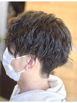 ヘアアイラッシュ リベット(hair eyelash RIVET) ゆるめツイストスパイラルパーマ