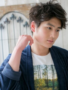 メンズヘア ビーセカンド 草加店(MENS HAIR B-2)の写真/[草加駅3分]男性に特化した白髪染め◎バーバーだからシェービング/眉毛カットもOK/仕事帰りにも＜理容室＞