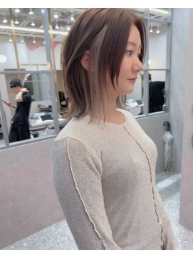 ロンド レア 天神大名店(Lond Le’a) ダブルカラー/インナーカラー/イヤリングカラー/ペールベージュ