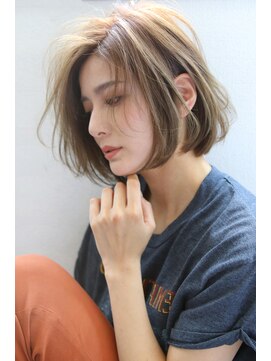 ロゼ 鳳(ROSE) 【Blanc】ハイライト_ボブ_白髪ぼかし_ベージュカラー