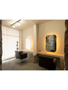 待望のサロンが秋葉区に登場!!一人一人にしっかり向き合い、魅力を最大限に引き出すスタイルをご提案♪