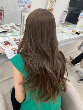 エレラビューティー(ELERA beauty) 自然な美しさを引き出す透明感カラー/ココアベージュ