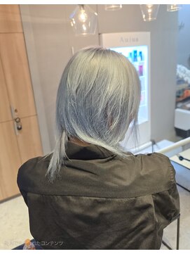 バイエイト(X8) アイスブルー 『小川』