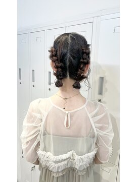 エイト 横浜店(EIGHT) ツインシニヨン[韓国ヘア/ブリーチ/ダブルカラー/横浜］