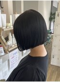ぱつっとボブ