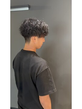 ドゥーエン 緑橋店(DoEN) 縦落ちスパイラルパーマ