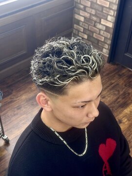 メゾンフォーメン トアロード(Maison for men TorRoad) メンズパーマ　ホワイトメッシュ　メンズメッシュ　極道パーマ