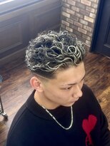 メゾンフォーメン トアロード(Maison for men TorRoad) メンズパーマ ホワイトメッシュ メンズメッシュ 極道パーマ