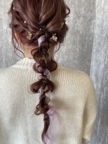 タイドヘアー(tide hair)&nbsp;編み下ろしゆるふわアレンジ